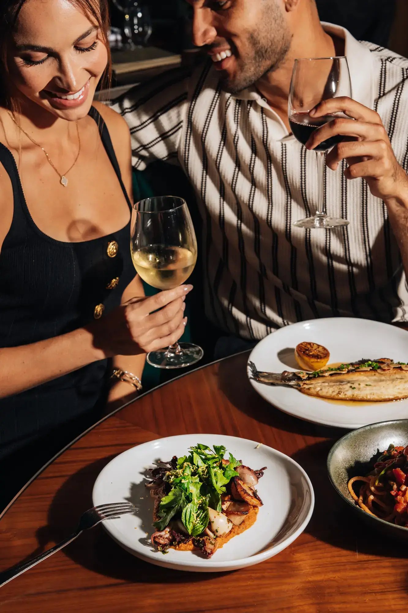 Orilla Bar & Grill